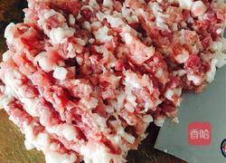 香菇猪肉水饺的做法图解1