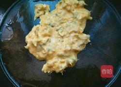 槐花鸡蛋饼的做法图解4