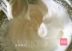 Yoghurt Frozen Cheesecake Recipe Illustration 6