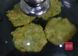 辅食鲜虾蔬菜饼的做法图解8