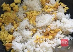 腊肠蛋炒饭的做法图解6