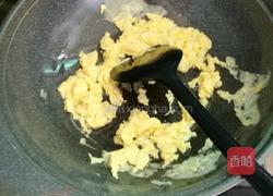 番茄瘦肉香菇鸡蛋面的做法图解2