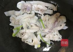 鱿鱼炒芹菜的做法图解5