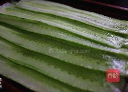 黄瓜片汆丸子汤的做法图解6