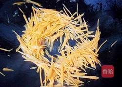 胡萝卜丝炒鸡蛋的做法图解6