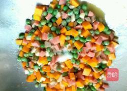 豌豆南瓜炒火腿的做法图解5