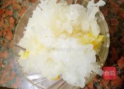 红枣银耳雪梨汤的做法图解3