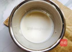 菠萝杯子蛋糕的做法图解3