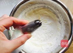 菠萝杯子蛋糕的做法图解5