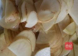 蒜香土豆片的做法图解1