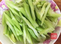 家常芹菜炒香干的做法图解2