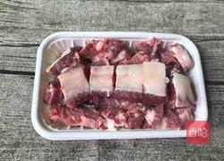 排骨焖饭的做法图解1