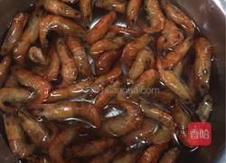 椒圈炒河虾的做法图解3