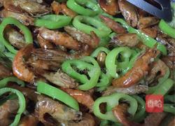 椒圈炒河虾的做法图解8