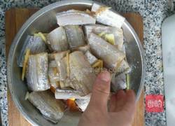 清蒸带鱼的做法图解4