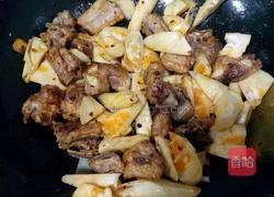 排骨烧苦笋的做法图解10