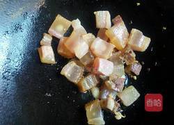 土豆烧腊肉的做法图解2