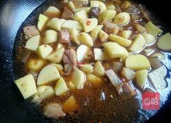土豆烧腊肉的做法图解4