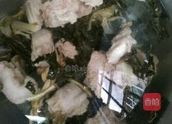 排骨菜干粥的做法图解11