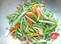 豆角土豆炒肉丝的做法图解12