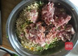 芹菜猪肉煎饺的做法图解9