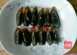 凉拌皮蛋的做法图解3