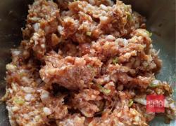 长豆角酱肉的做法图解1