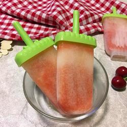 西瓜鸡尾酒冰棒的做法[图]