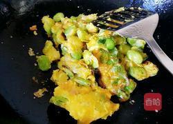 蚕豆炒鸡蛋的做法图解8
