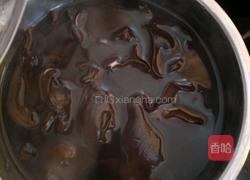 木耳青椒肉丝的做法图解1