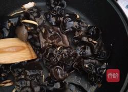 木耳青椒肉丝的做法图解4