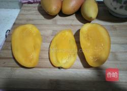 糖水芒果的做法图解2