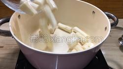 山药薏米蘑菇汤的做法图解5