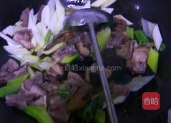 葱爆狗肉的做法图解7