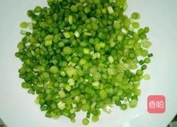 蒜苔鸡蛋饼的做法图解2