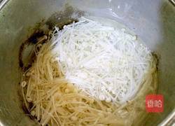 金针菇瘦肉清汤的做法图解6