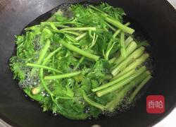 芹菜炒饭的做法图解2