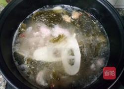 酸菜苦笋肉片汤的做法图解10