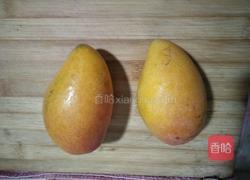 芒果奶昔的做法图解1