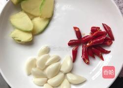 红烧鲫鱼配蘑菇的做法图解4