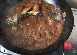 红烧鲫鱼配蘑菇的做法图解6