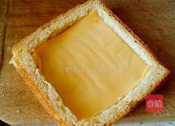 煎蛋三明治的做法图解3