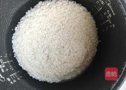 排骨卡肠焖米饭的做法图解2