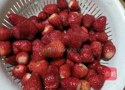 冻草莓的做法图解2
