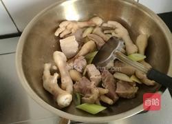 咸肉鸡爪煲的做法图解9