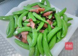 甜豆炒腊肉的做法图解6