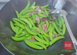 甜豆炒腊肉的做法图解5