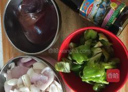 洋葱炒猪肝的做法图解1