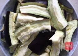 酱焖茄子辣椒的做法图解1