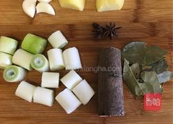 秘制东坡肘子（香辣风味）的做法图解3